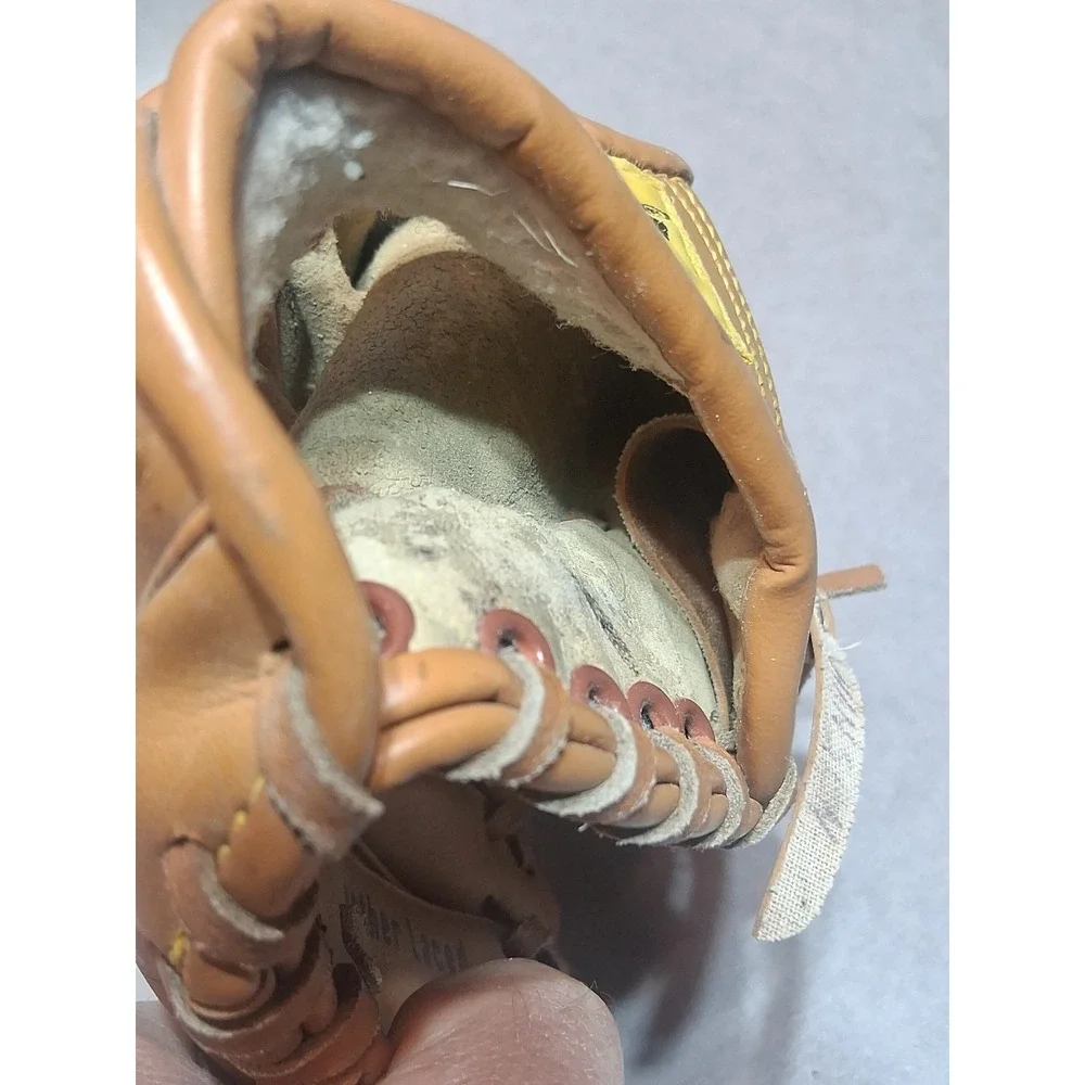 Franklin Field Master Series 4609 Youth Baseball Glove Size 9.5